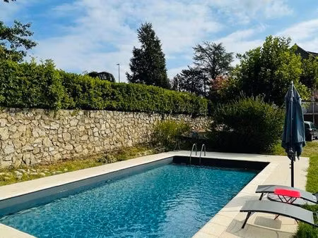 maison 10 pièces 230 m2