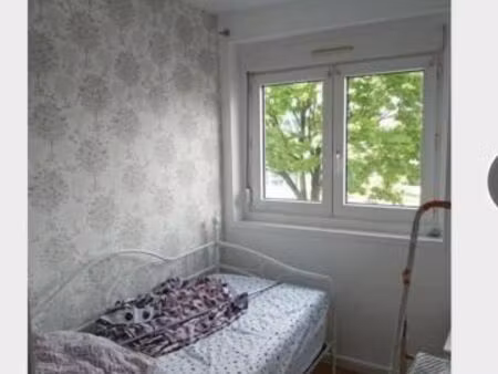 chambre 1 pièce 68 m²