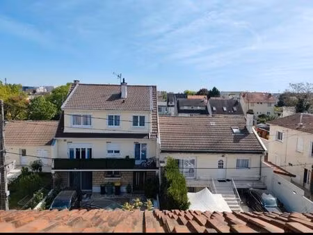 duplex au 2ėme et dernier étage