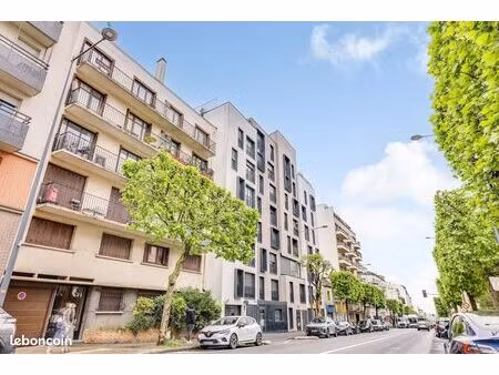 à vendre - 94130 nogent sur marne - centre ville - un appartement de 50m2 avec balcon fila