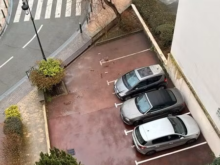 location parking puteaux centre ville