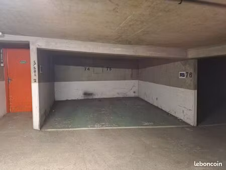 loue emplacement double de parking