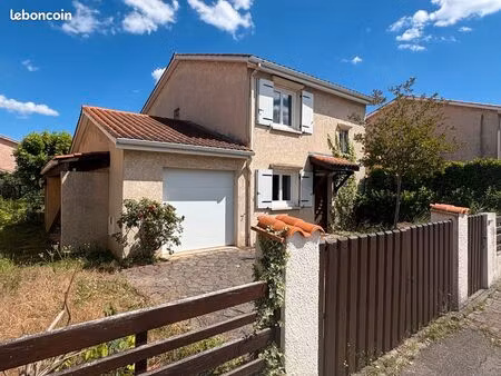 maison 90 m² sur genas centre