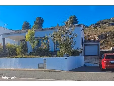 maison traditionnelle 4 face pleins-pieds