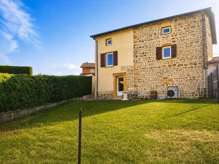 maison rénovée 153m² avec terrasse et jardin