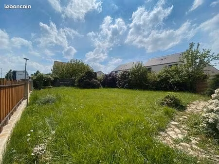 terrain 276 m2 egly