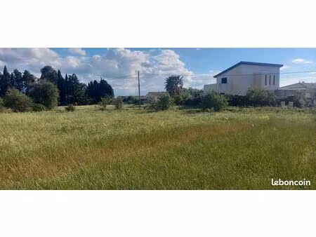 terrain 435 m² cruscades