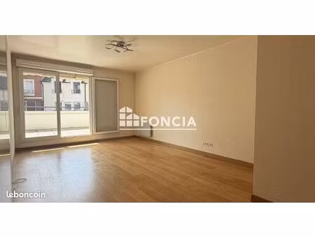 appartement de 3 pieces - choisy le roi
