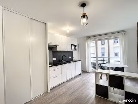 studio 1 pièce 29 m²