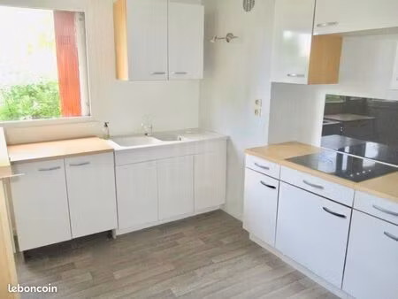 location triplex 85m2 avec jardin et garage