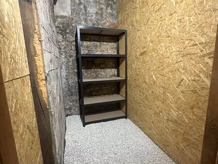 cave / espace de stockage rue de la renaissance triangle d’or