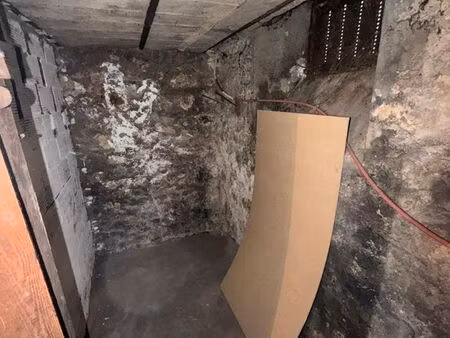 cave à louer 8m²