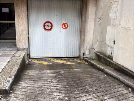 place de parking à louer - paris 17e