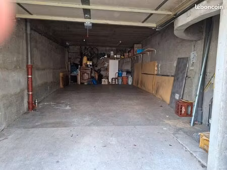 loue garage fermé