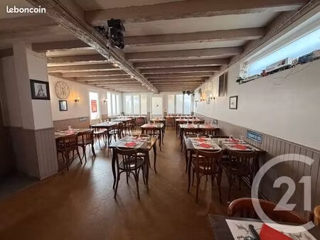 maison 7 pièces 250 m²