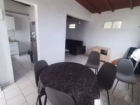 haut de villa meublé t4 – 2 chambres – 64 m² – basse-terre