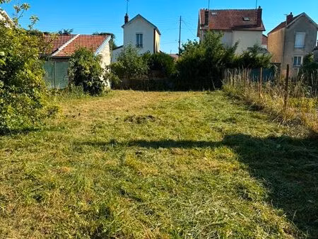 terrain constructible à romilly-sur-seine