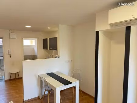 studio 1 pièce 23 m²