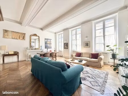 appartement 3 pièces 118 m²