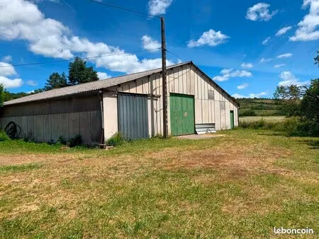 hangar de 450m2 à louer