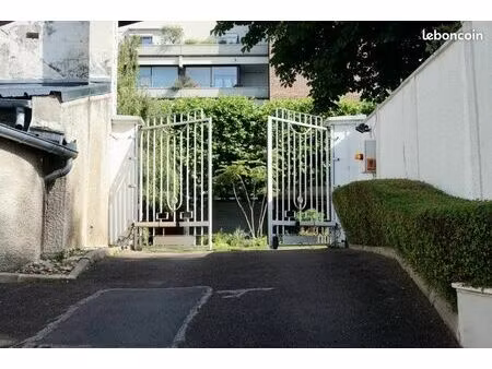 vente place de parking sécurisée