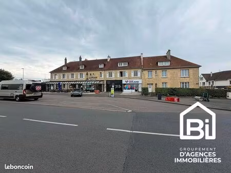 local commercial 35 m² ouistreham
