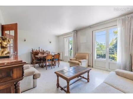 maison 6 pièces 136 m²