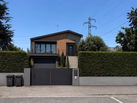 belle maison secteur calme corbas