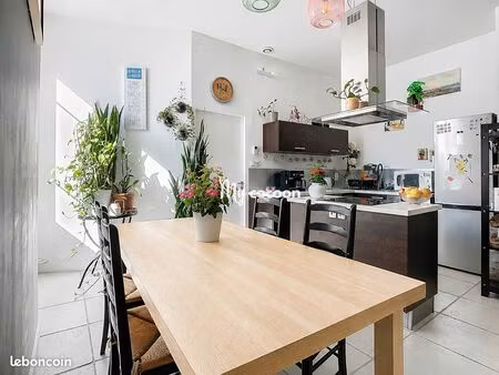 appartement 4 pièces 81 m²