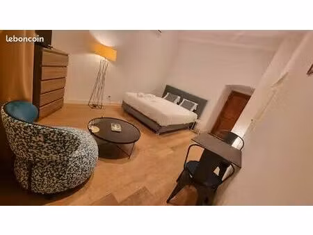 studio à louer à partir d’octobre 2026