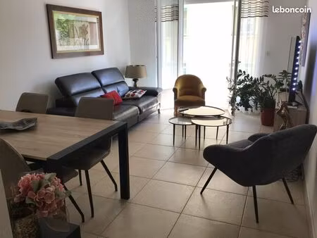 location à l’année grand t3 entièrement rénové avec climatisation et ascenseur - centre-vi