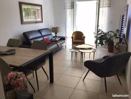 location à l’année grand t3 vide ou meublé -74m2-clim et ascenseur -centre-ville bastia