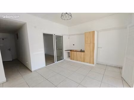 très grand appartement t2 à pointe à pitre abymes