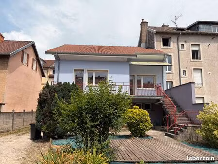maison 198m² - 3 niveaux - jardin - 4 garages
