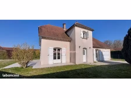 maison 6 pièces 130 m²