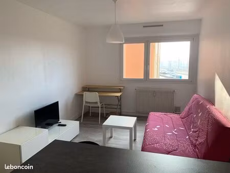 studio meublé rénové 27 m2 secteur gare