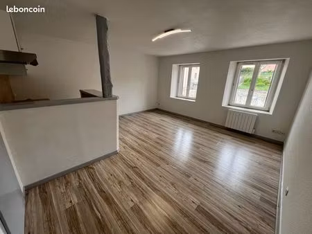appartement t2 41m2 refait à neuf proche frontière suisse - place parking - sans frais d’a