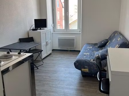 studio meublé  refait à neuf
