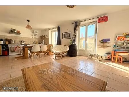 location appartement leucate village