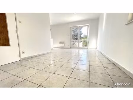 appartement 3 pièces 64 m²