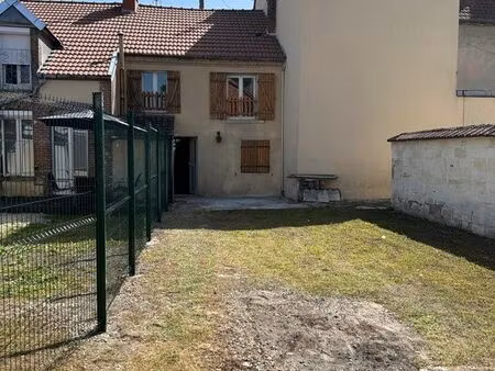 maison de ville rénovée avec jardin - 3/4 pièces