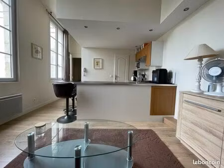 studio 1 pièce 27 m²