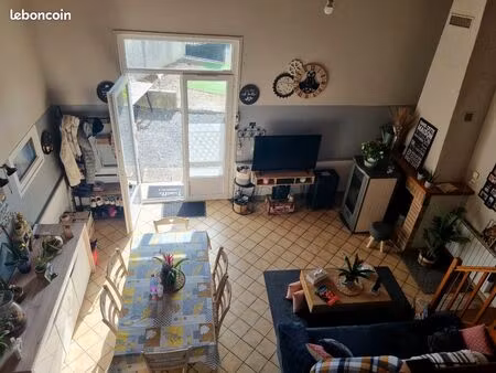 maison sur la vergne 17400
