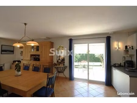 villa 5 pièces 98 m²