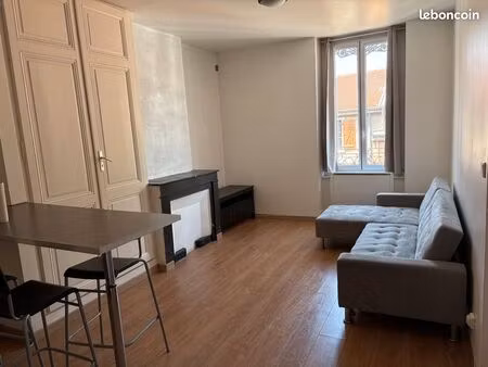 location t3 meublé 50 m2 proche métro oullins