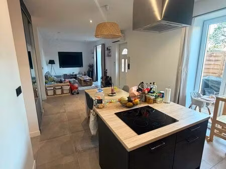 t3 63 m2 terrasse climatisée