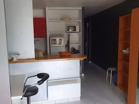 studio 1 pièce 32 m²