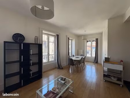 appartement 3 pièces 77 m²