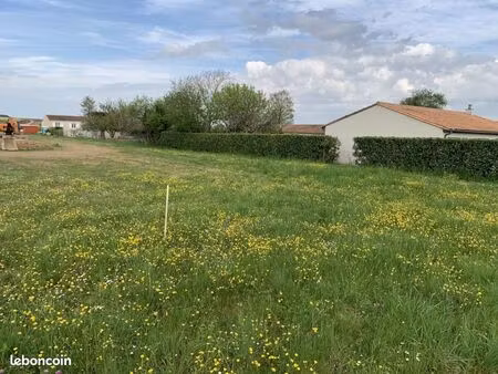 terrain 479 m² mazeray