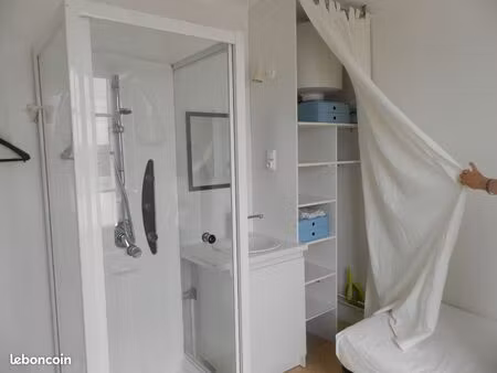 location chambre face lycée du parc à lyon
